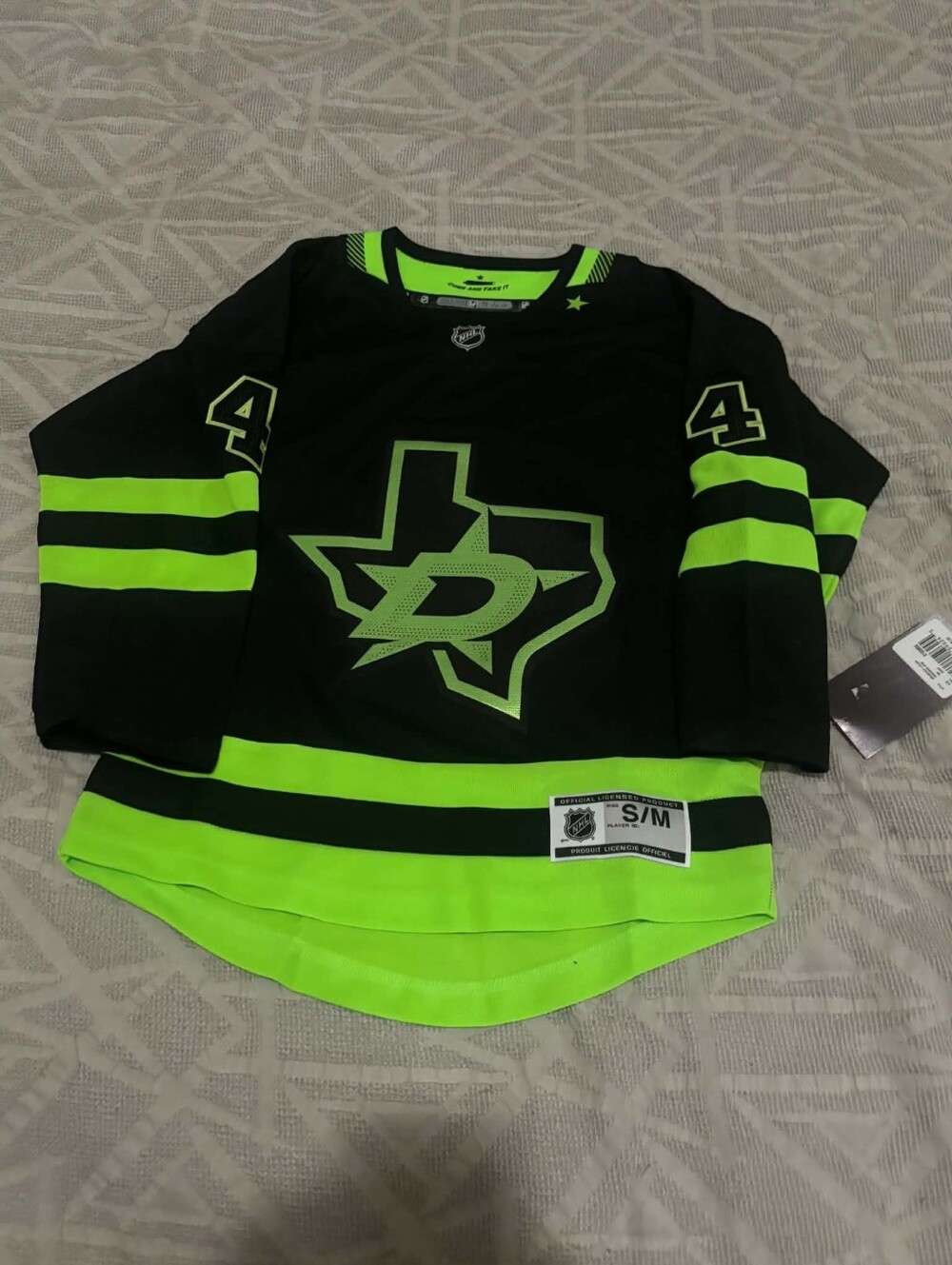 Dallas Stars NHL Miro Heiskanen Authentic Replica Hockey Jersey, Youth S/M